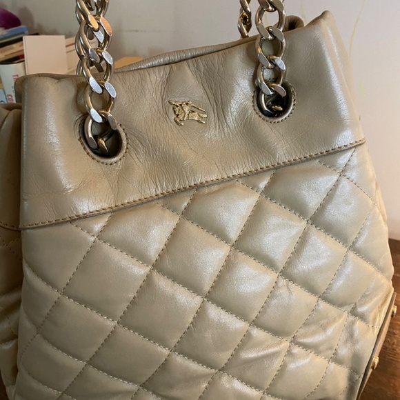 Burberry bucket bag - Picture 3 of 8